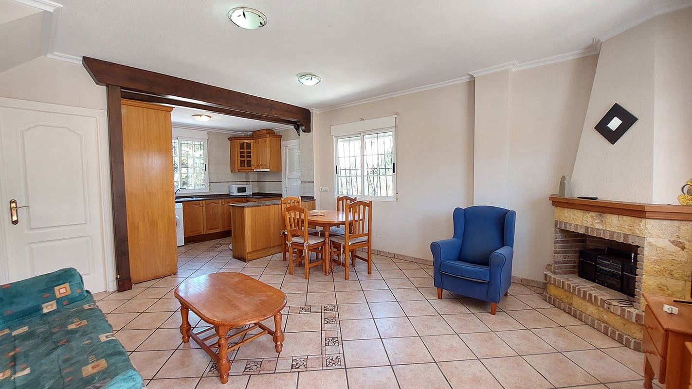 Chalet de 3 habitaciones en Torrevieja en venta con piscina garaje - 335.000 € (Ref: 9420028)