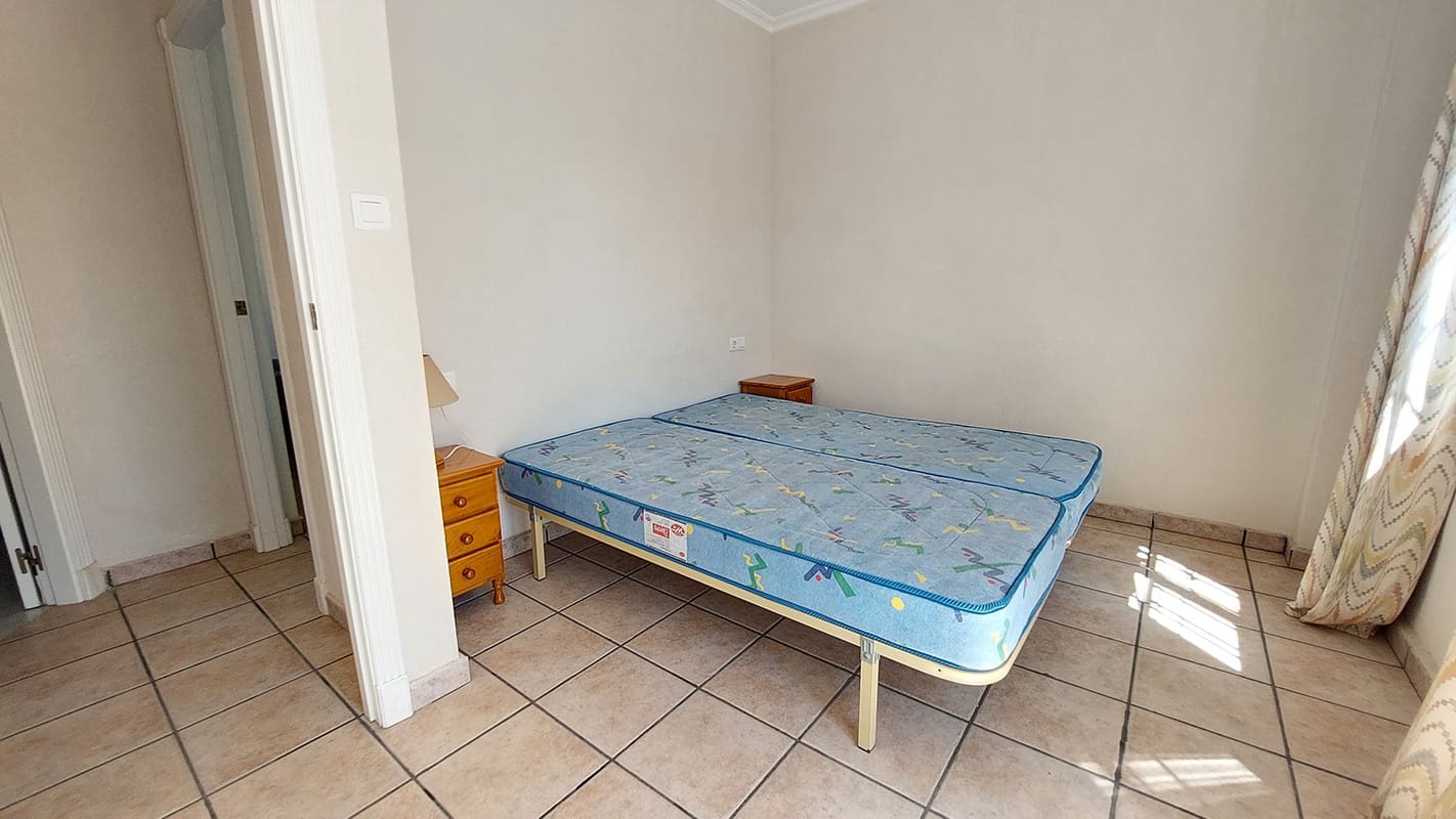 Chalet de 3 habitaciones en Torrevieja en venta con piscina garaje - 335.000 € (Ref: 9420028)