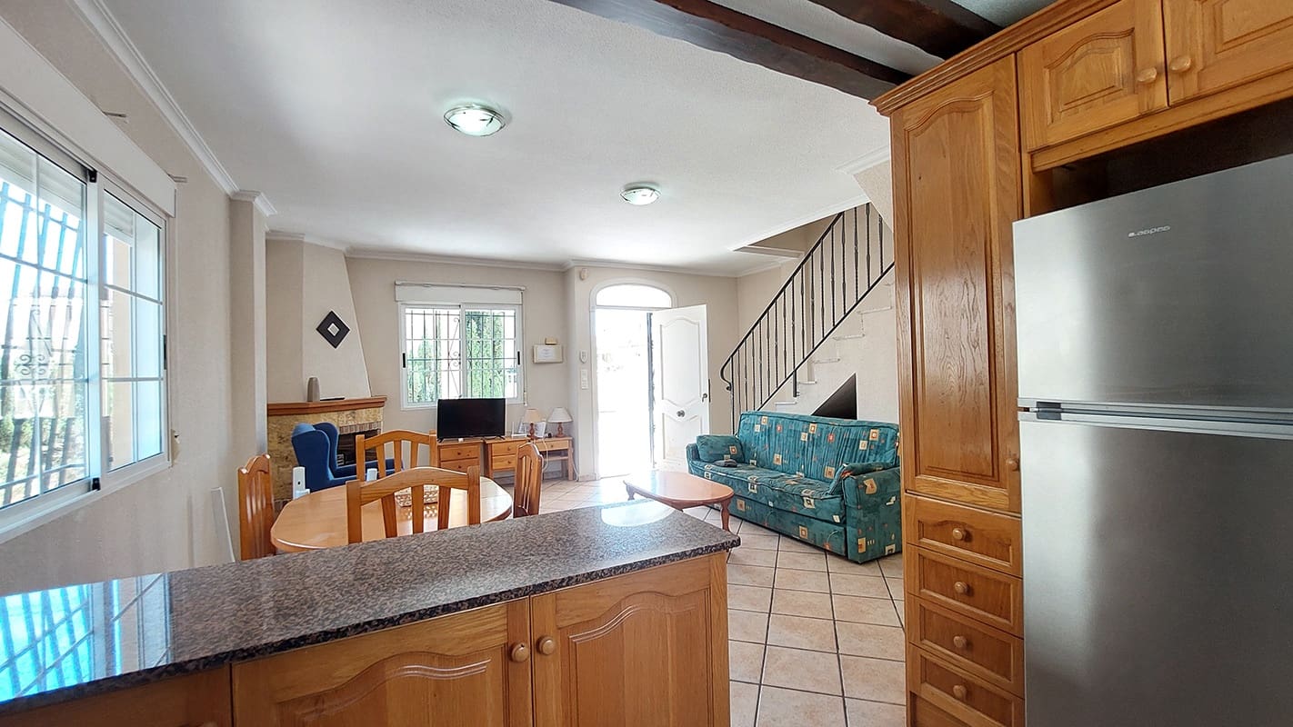 Chalet de 3 habitaciones en Torrevieja en venta con piscina garaje - 335.000 € (Ref: 9420028)