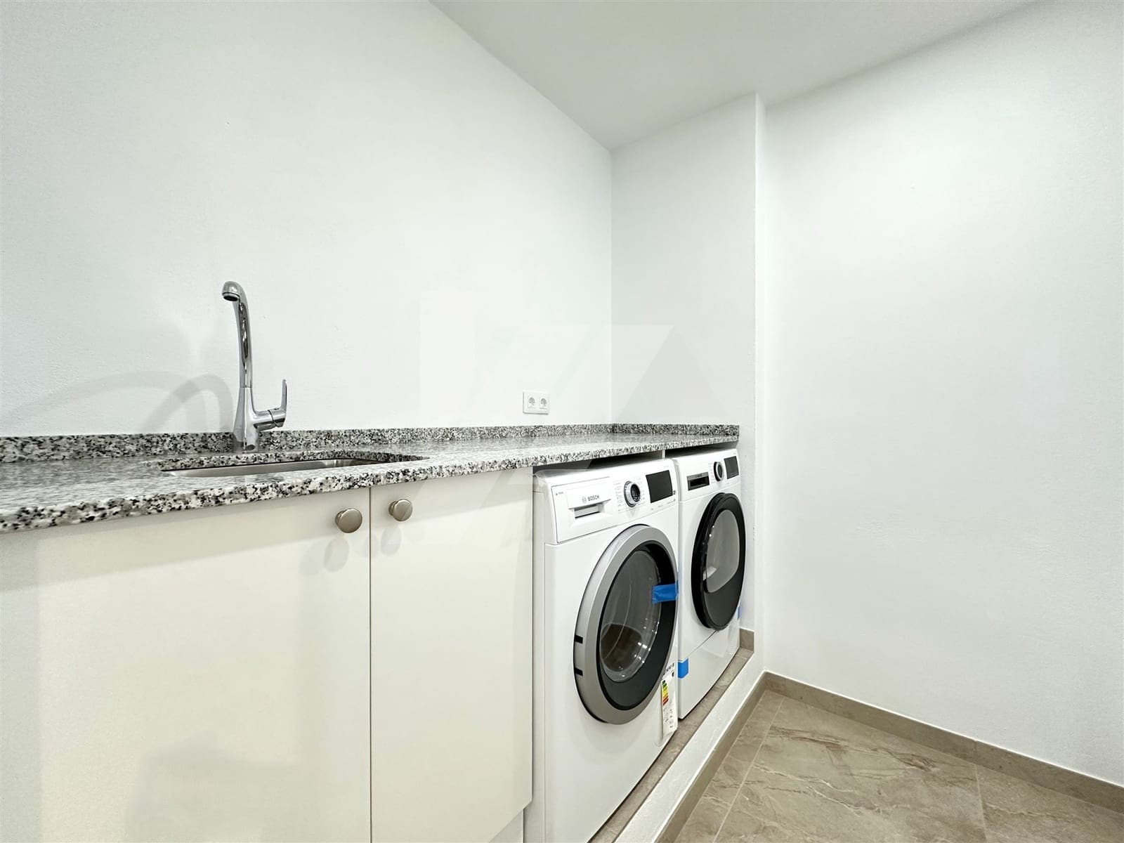 Chalet de 4 habitaciones en Dénia en venta con piscina garaje - 999.000 € (Ref: 9455661)