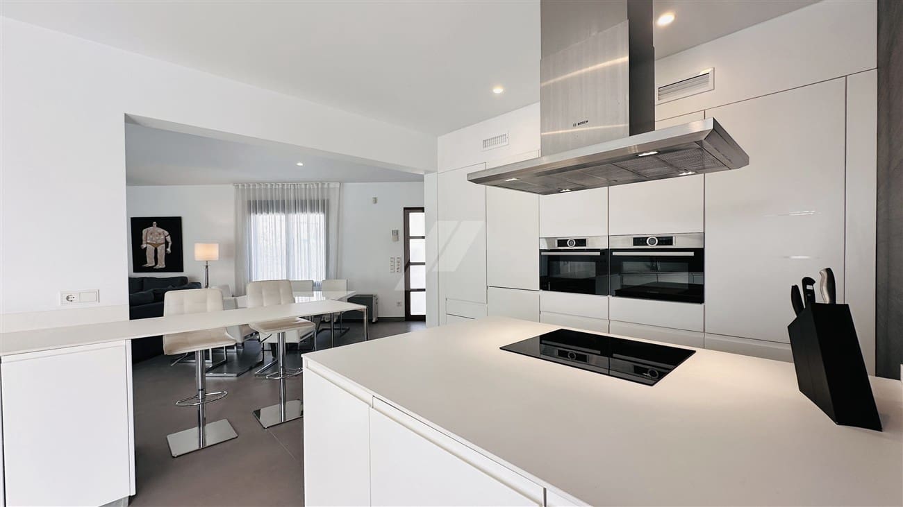 3 quarto Moradia para venda em Teulada-Moraira com piscina garagem - 1 050 000 € (Ref: 9523763)