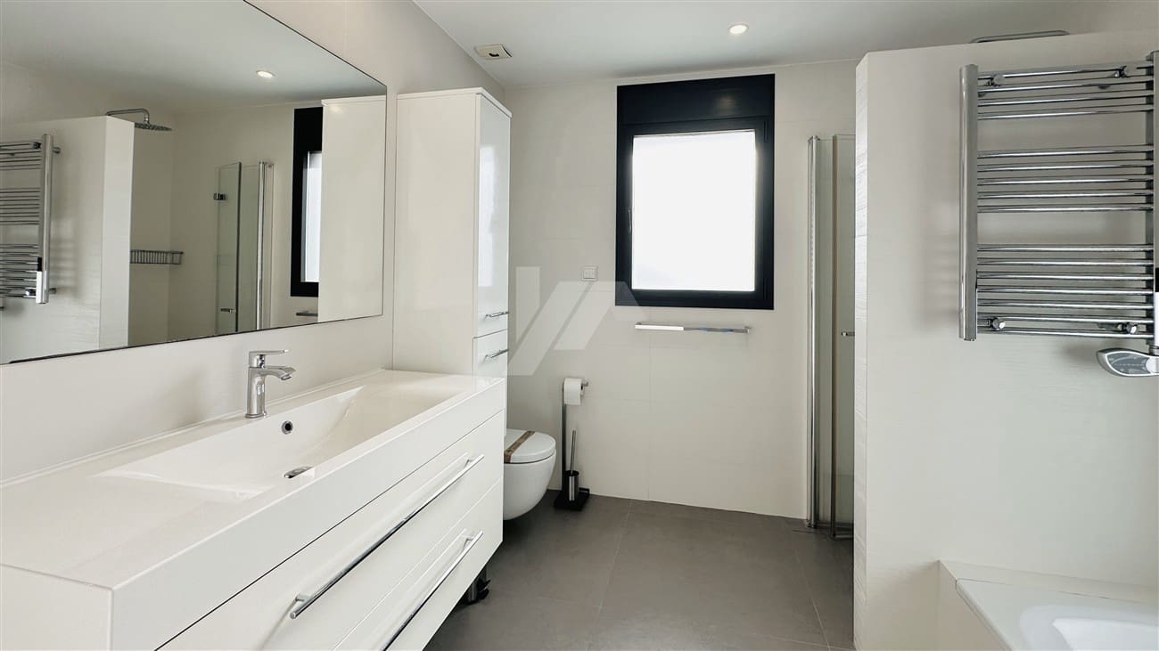 3 quarto Moradia para venda em Teulada-Moraira com piscina garagem - 1 050 000 € (Ref: 9523763)