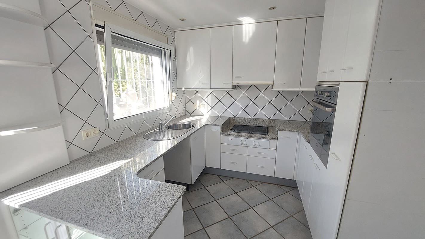 3 soverom Villa til salgs i Benissa med svømmebasseng garasje - € 695 000 (Ref: 9626280)