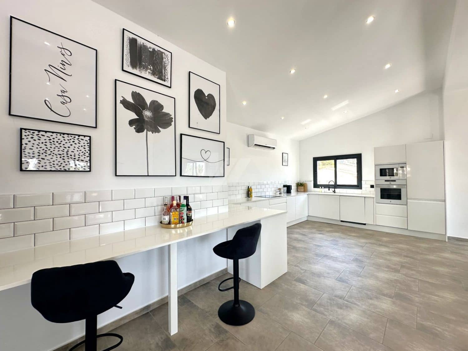 4 chambre Villa/Maison à vendre à Benissa avec piscine garage - 1 199 000 € (Ref: 9809365)