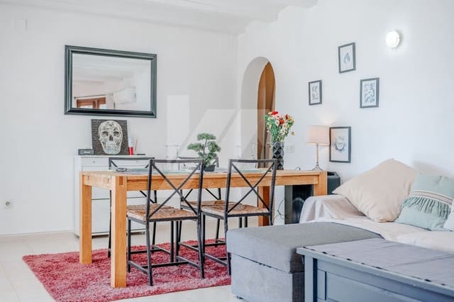Chalet de 2 habitaciones en Paichi, Teulada-Moraira en venta con piscina garaje - 550.000 € (Ref: 9809366)