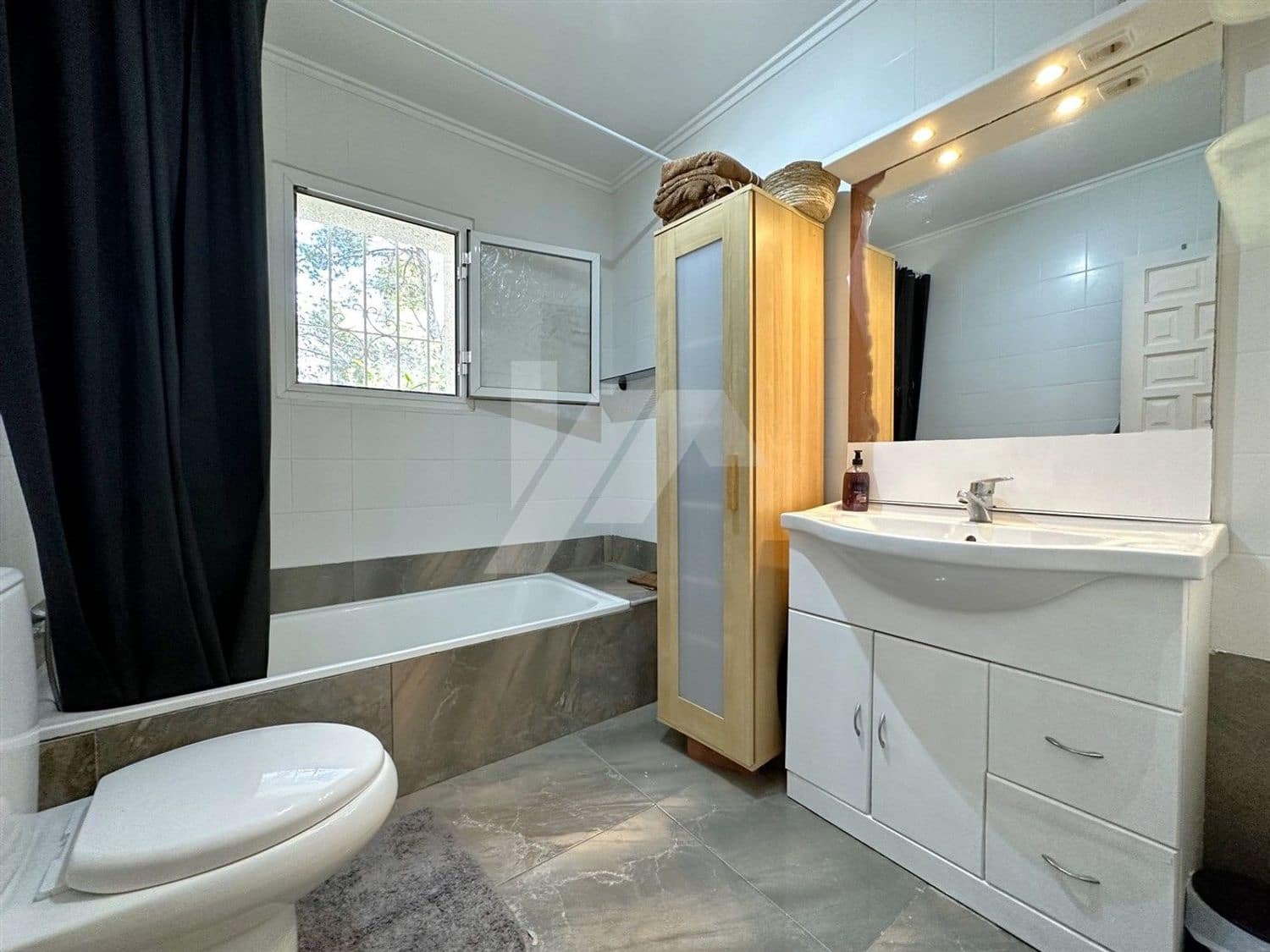 Chalet de 2 habitaciones en Moraira en venta con piscina garaje - 550.000 € (Ref: 9809366)