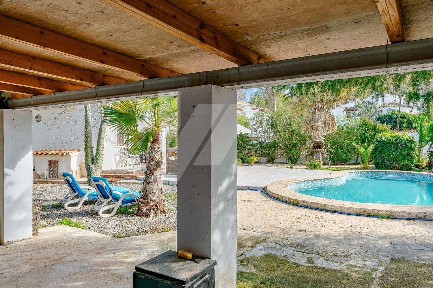 Chalet de 2 habitaciones en Moraira en venta con piscina garaje - 550.000 € (Ref: 9809366)