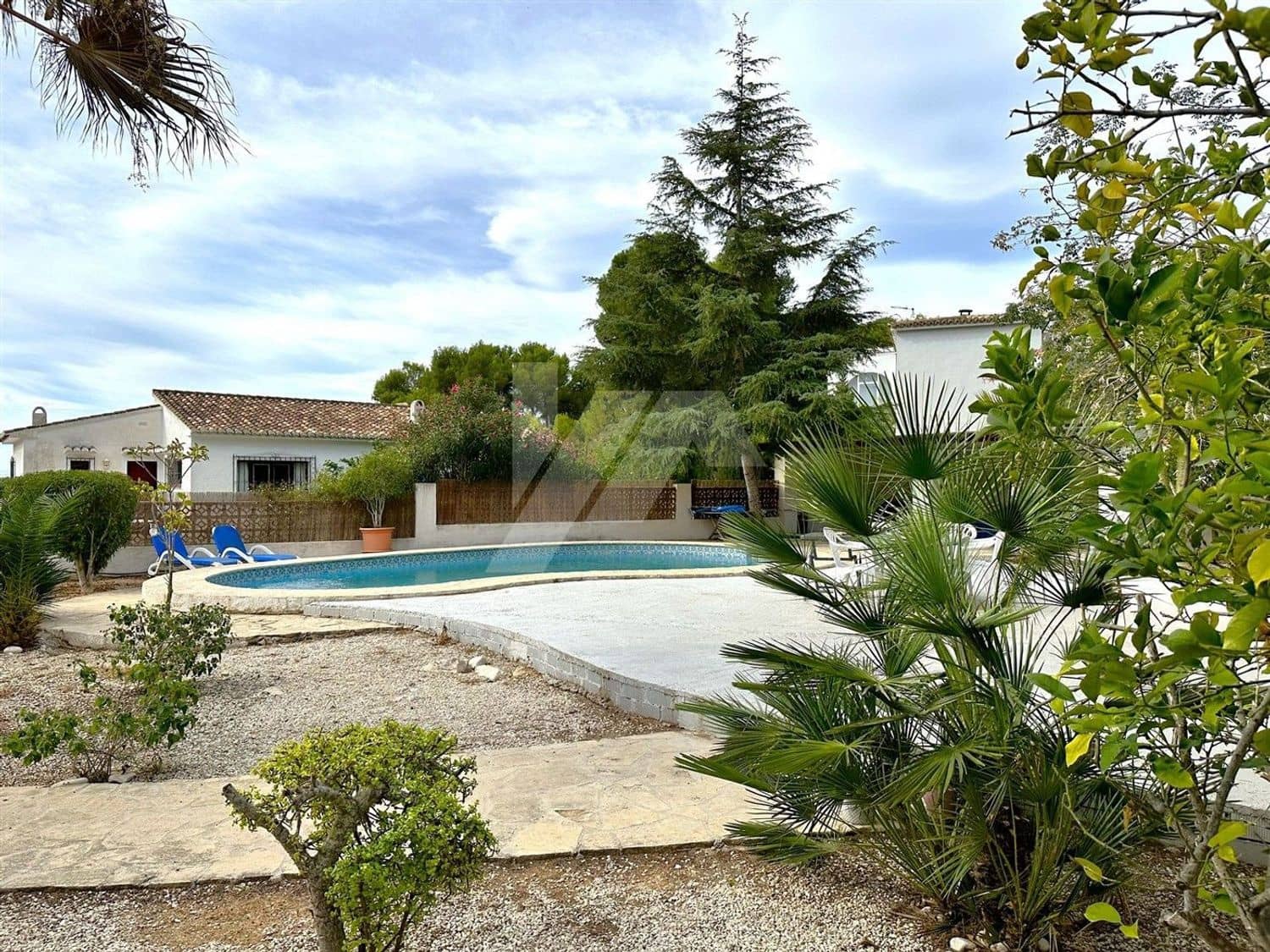 Chalet de 2 habitaciones en Moraira en venta con piscina garaje - 550.000 € (Ref: 9809366)