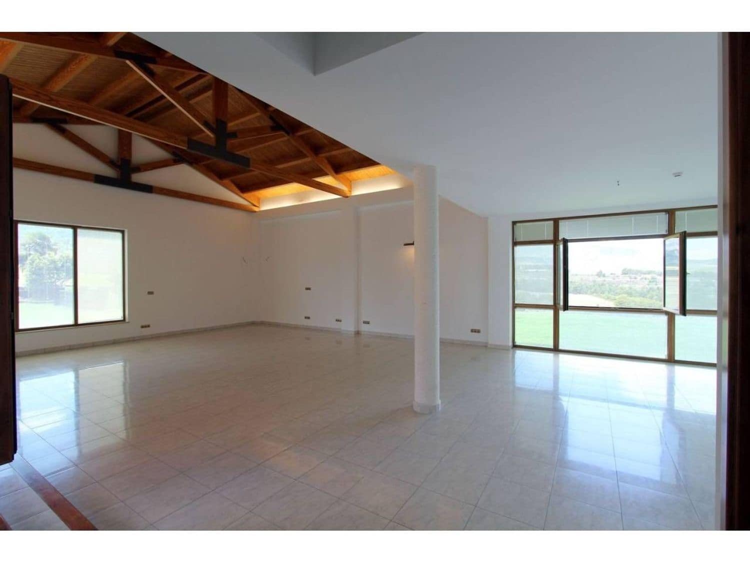 9 quarto Quinta/Casa Rural para venda em Penaguila com piscina garagem - 2 600 000 € (Ref: 9810935)