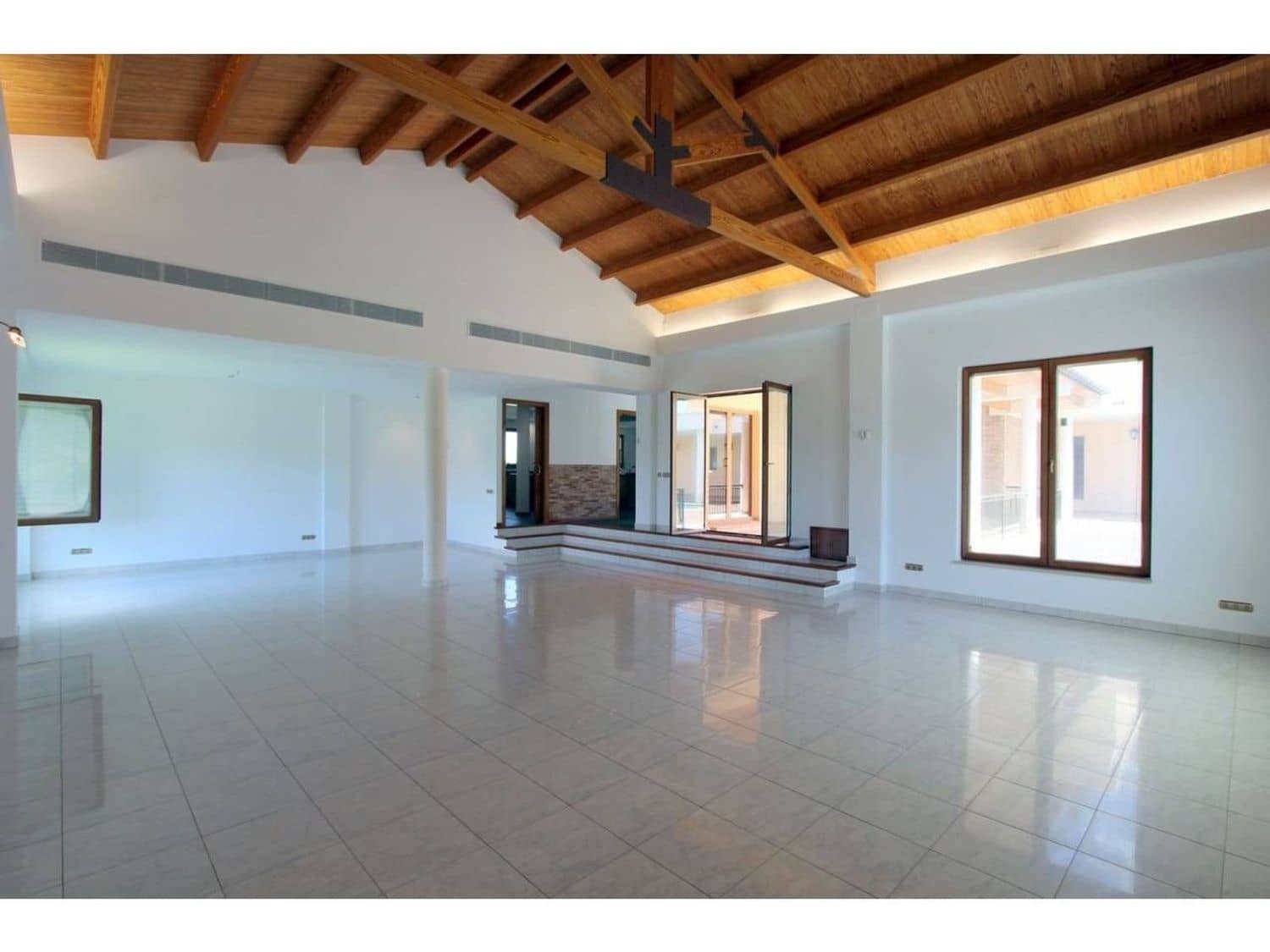 9 quarto Quinta/Casa Rural para venda em Penaguila com piscina garagem - 2 600 000 € (Ref: 9810935)