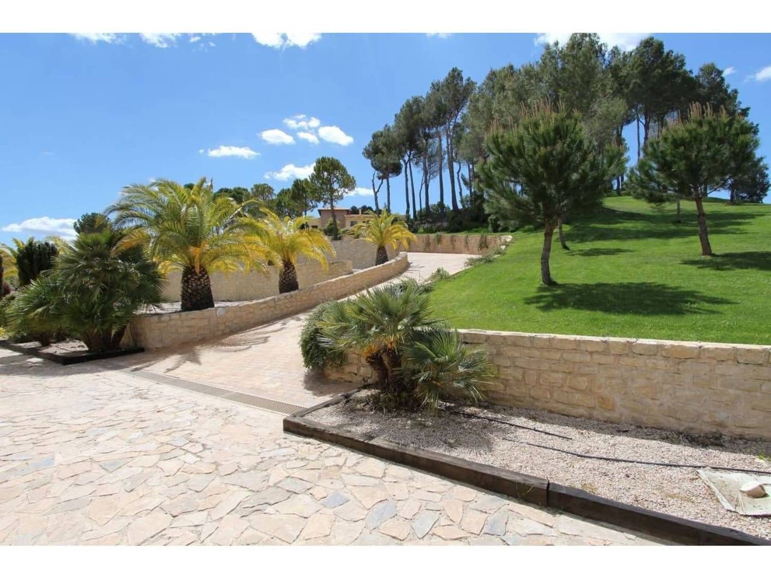 9 quarto Quinta/Casa Rural para venda em Penaguila com piscina garagem - 2 600 000 € (Ref: 9810935)