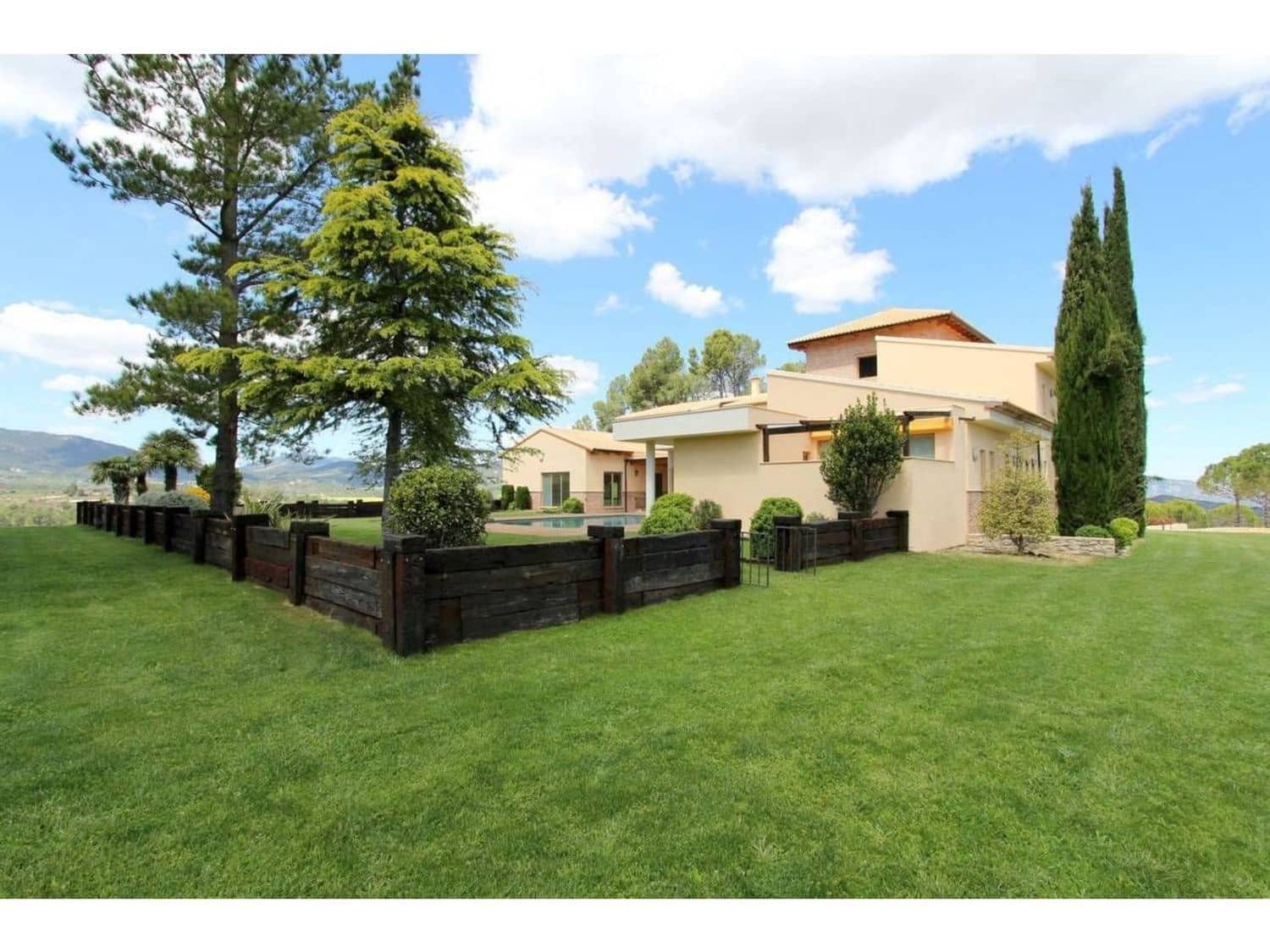 9 quarto Quinta/Casa Rural para venda em Penaguila com piscina garagem - 2 600 000 € (Ref: 9810935)