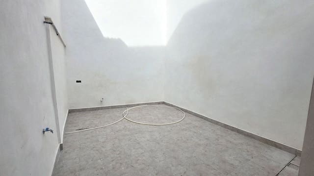 3 sovrum Hus till salu i Pinoso med garage - 135 000 € (Ref: 9810937)