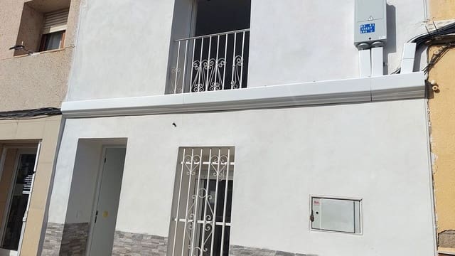 3 sovrum Hus till salu i Pinoso med garage - 135 000 € (Ref: 9810937)