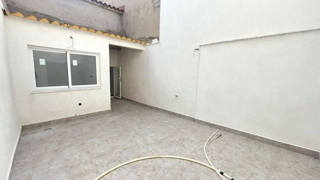 3 sovrum Hus till salu i Pinoso med garage - 135 000 € (Ref: 9810937)