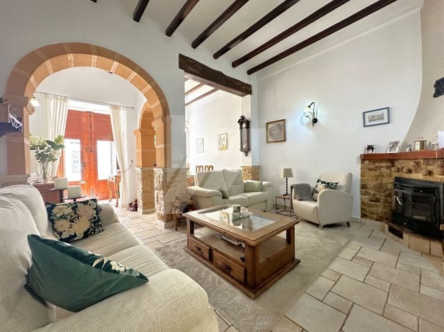 3 soverom Hus til salgs i Teulada Pueblo, Teulada-Moraira med garasje - € 280 000 (Ref: 9810938)