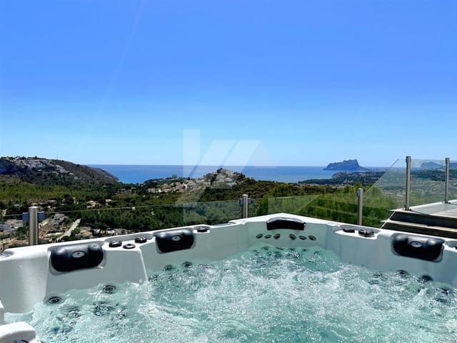 4 sovrum Villa till salu i Paichi, Teulada-Moraira med pool garage - 1 990 000 € (Ref: 9810939)