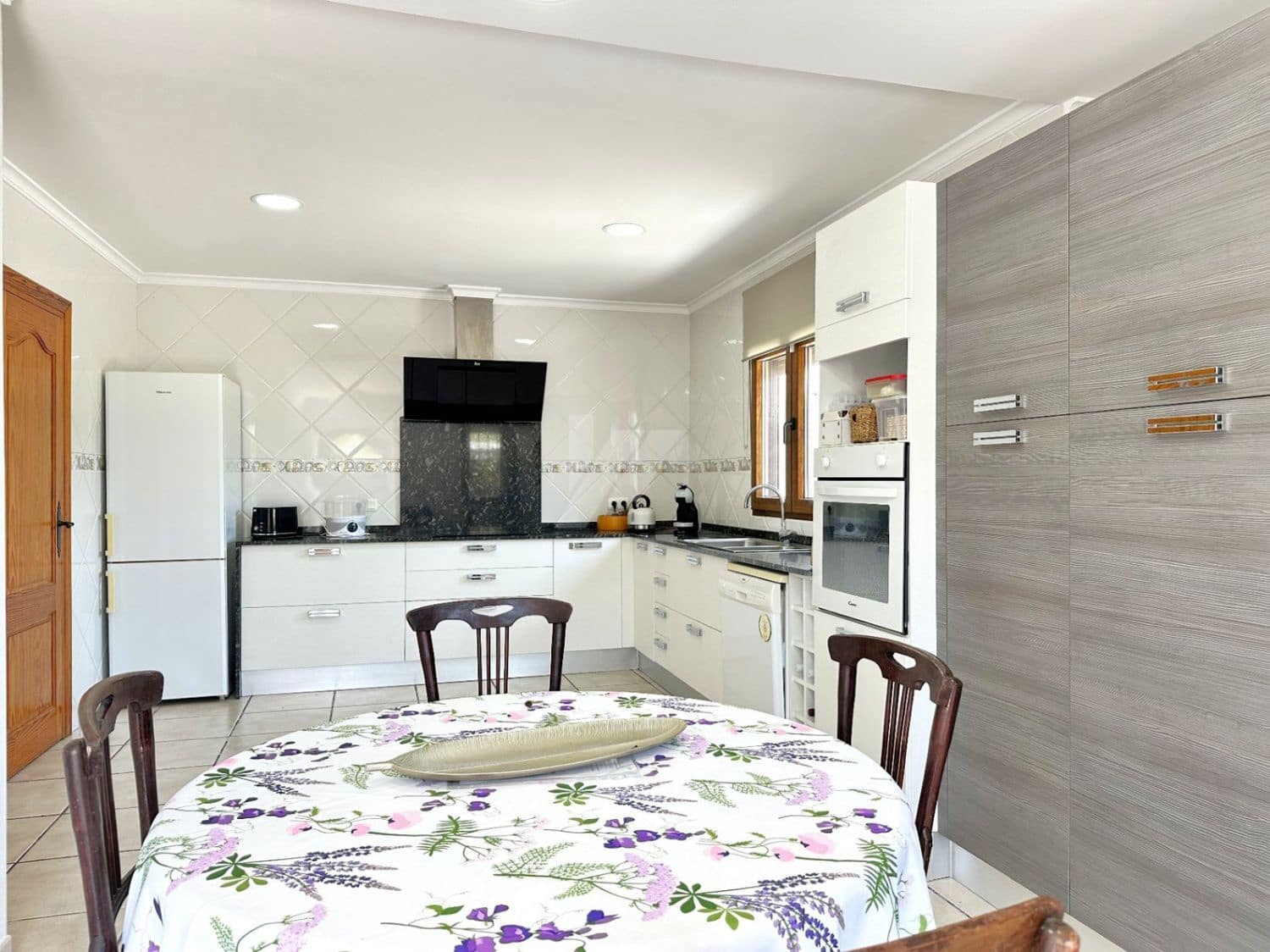 3 chambre Finca/Maison de Campagne à vendre à Teulada avec garage - 625 000 € (Ref: 9810941)