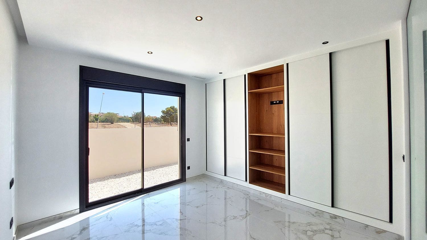 3 bedroom Villa for sale in Ciudad Quesada with pool garage - € 719,000 (Ref: 9810942)