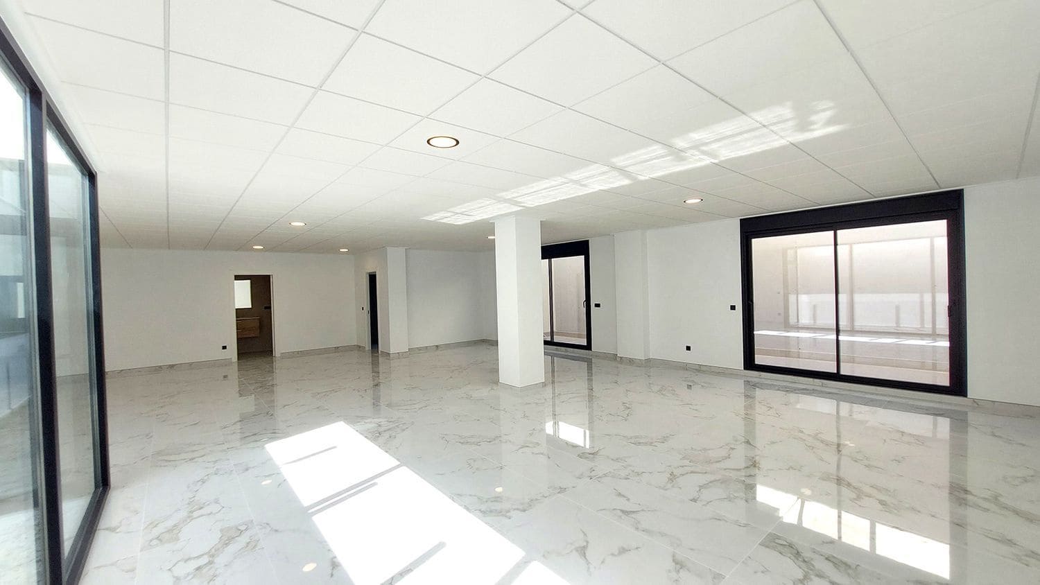 3 bedroom Villa for sale in Ciudad Quesada with pool garage - € 719,000 (Ref: 9810942)
