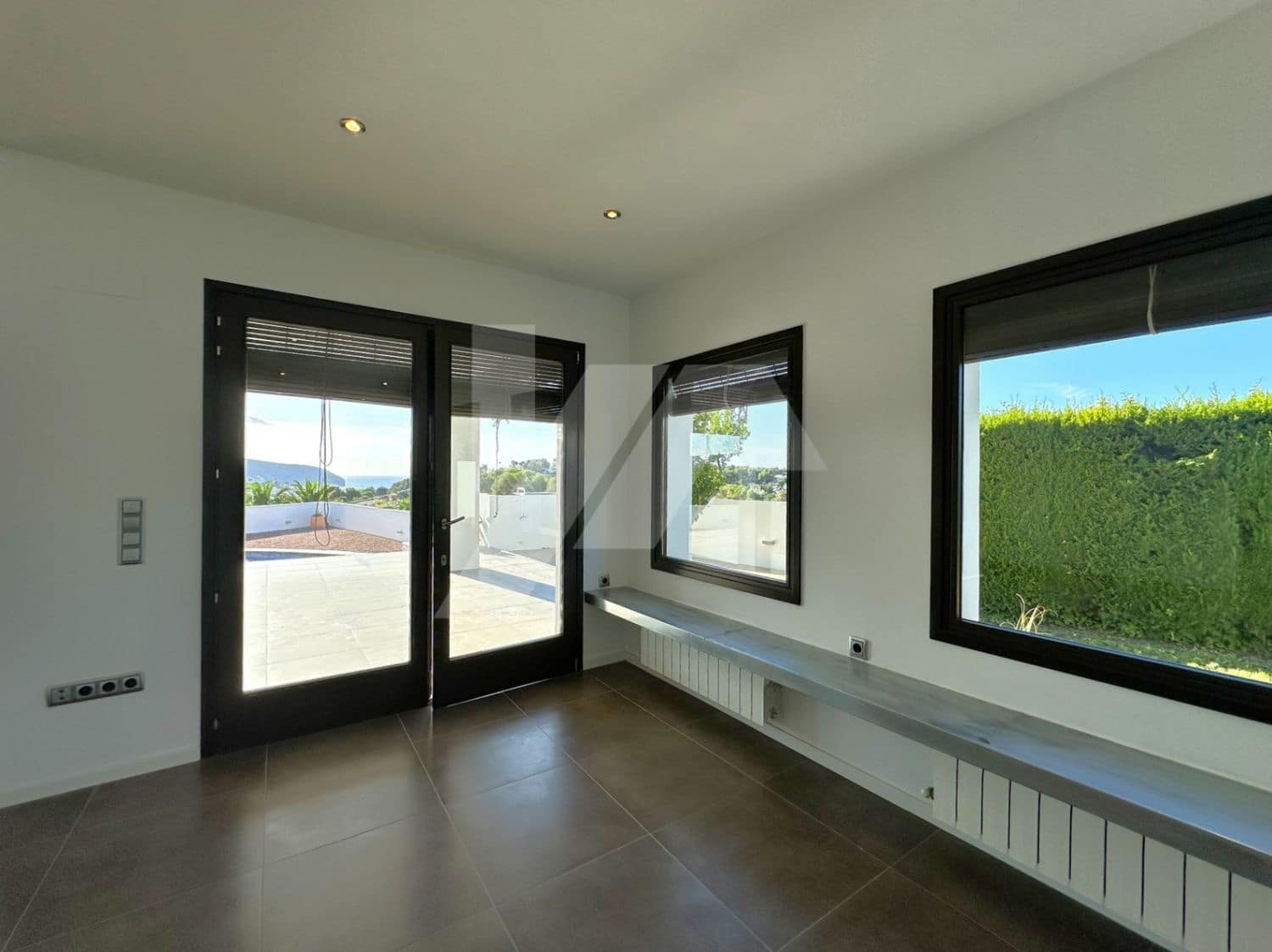 Chalet de 4 habitaciones en Moraira en venta con piscina garaje - 1.440.000 € (Ref: 9810943)