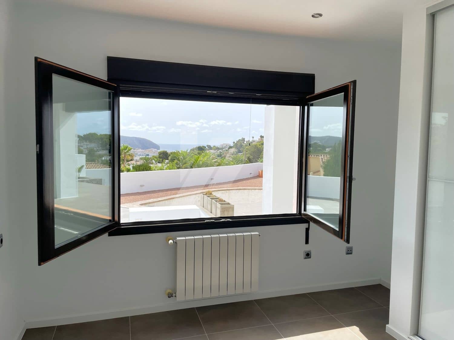 Chalet de 4 habitaciones en Moraira en venta con piscina garaje - 1.440.000 € (Ref: 9810943)