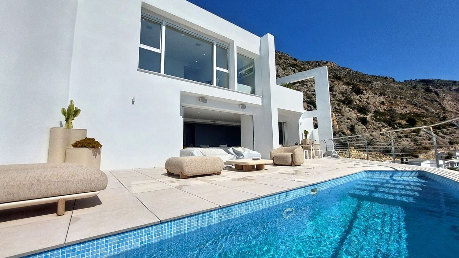 4 bedroom Villa for sale in Altea la Vella with pool garage - € 2,146,000 (Ref: 9826142)