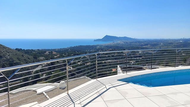 Chalet de 4 habitaciones en Altea la Vella, Altea en venta con piscina garaje - 2.146.000 € (Ref: 9826142)