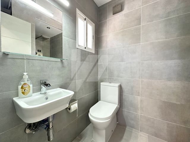 2 sypialnia Willa na sprzedaż w Teulada Pueblo, Teulada-Moraira z basenem garażem - 799 999 € (Ref: 9828306)