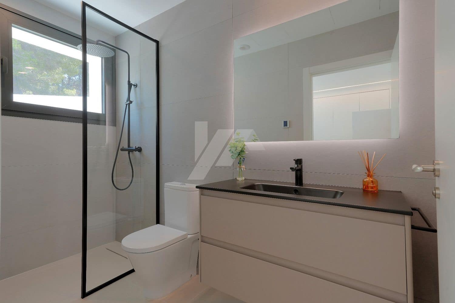 4 bedroom Villa for sale in Moraira with pool garage - € 1,499,000 (Ref: 9830746)