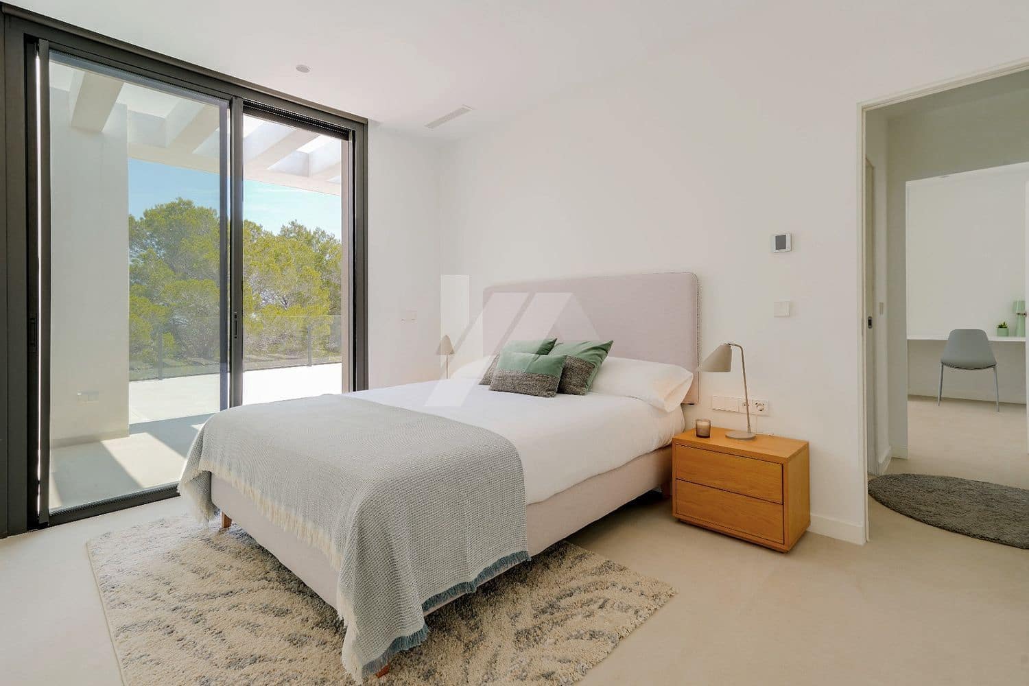 4 bedroom Villa for sale in Moraira with pool garage - € 1,499,000 (Ref: 9830746)