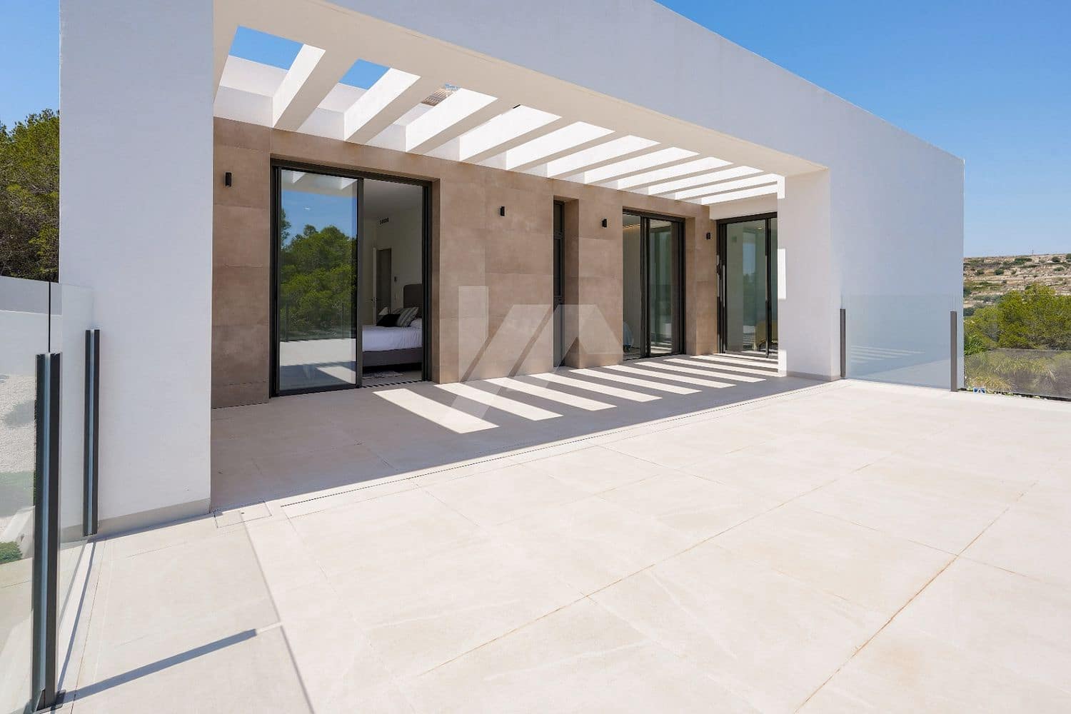 4 bedroom Villa for sale in Moraira with pool garage - € 1,499,000 (Ref: 9830746)