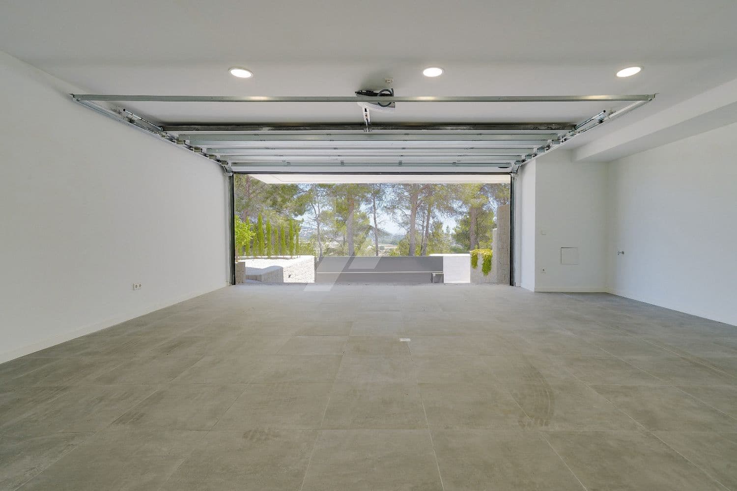 4 bedroom Villa for sale in Moraira with pool garage - € 1,499,000 (Ref: 9830746)