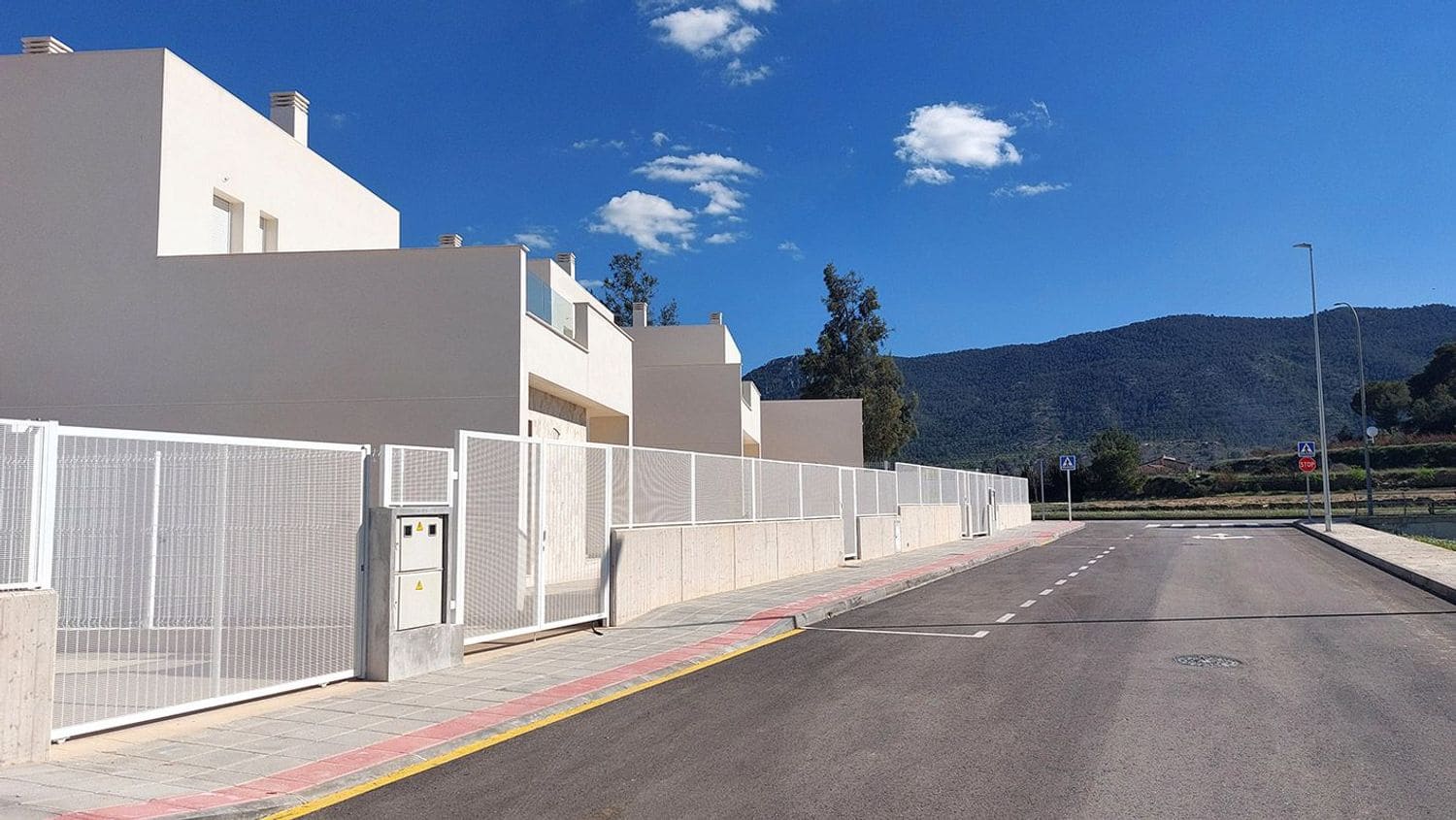 3 chambre Villa/Maison à vendre à Hondon de las Nieves avec piscine garage - 357 250 € (Ref: 9838788)