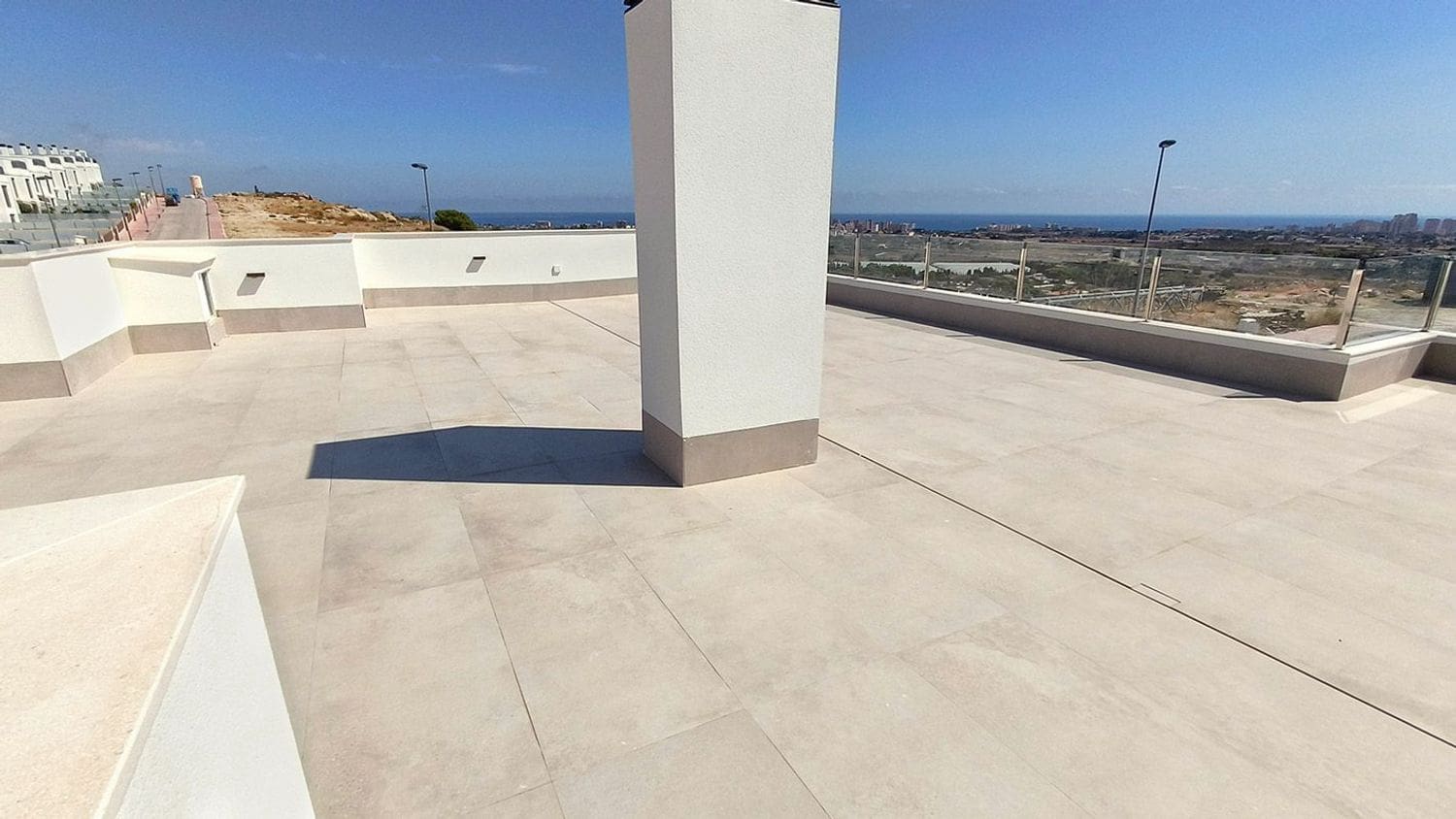 Chalet de 3 habitaciones en Muchamiel / Mutxamel en venta con piscina garaje - 625.000 € (Ref: 9953784)