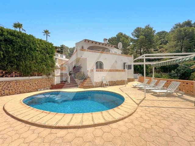 5 soverom Villa til salgs i Paichi, Teulada-Moraira med svømmebasseng garasje - € 625 000 (Ref: 9984267)