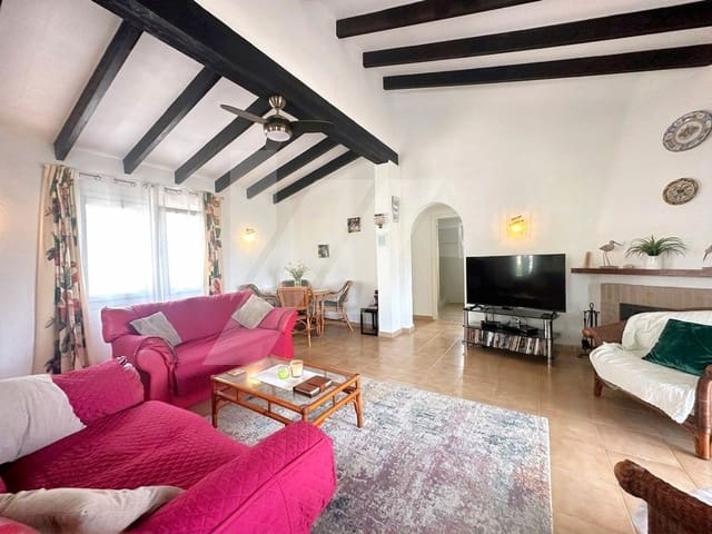 5 soverom Villa til salgs i Paichi, Teulada-Moraira med svømmebasseng garasje - € 625 000 (Ref: 9984267)