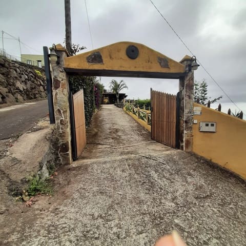 2 soveværelse Finca/Landehus til salg i La Orotava - € 325.000 (Ref: 7792622)