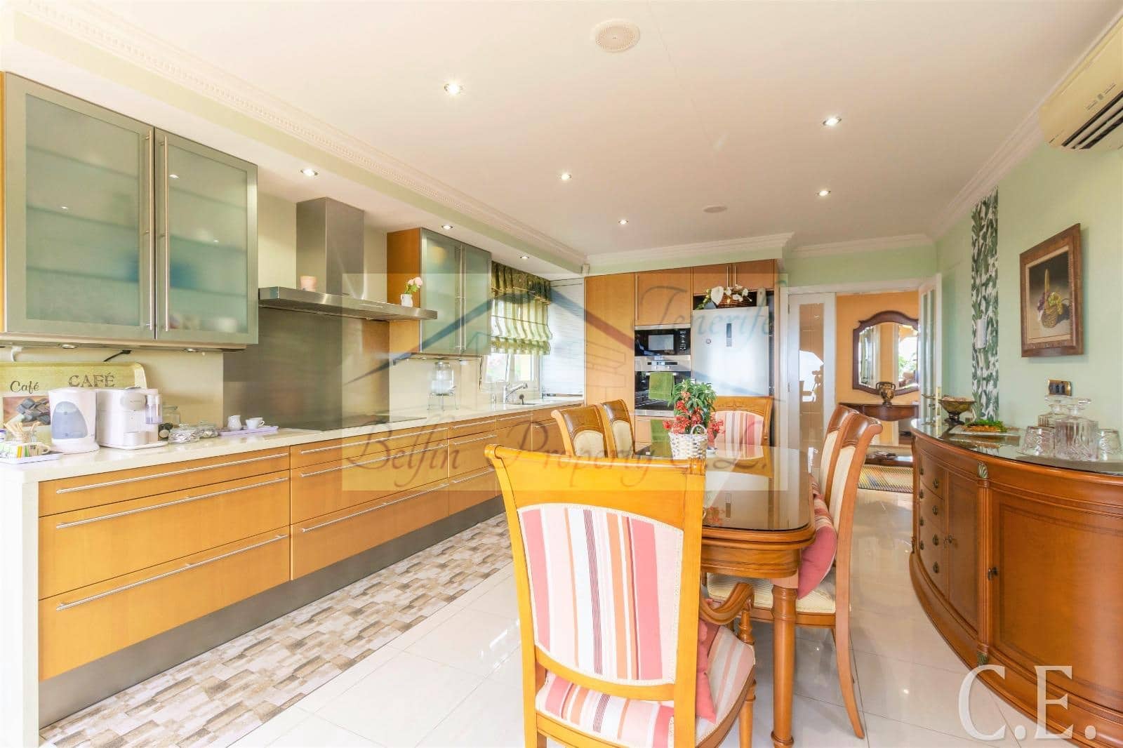 5 soverom Finca/Herregård til salgs i San Miguel de Abona med svømmebasseng - € 895 000 (Ref: 8383966)