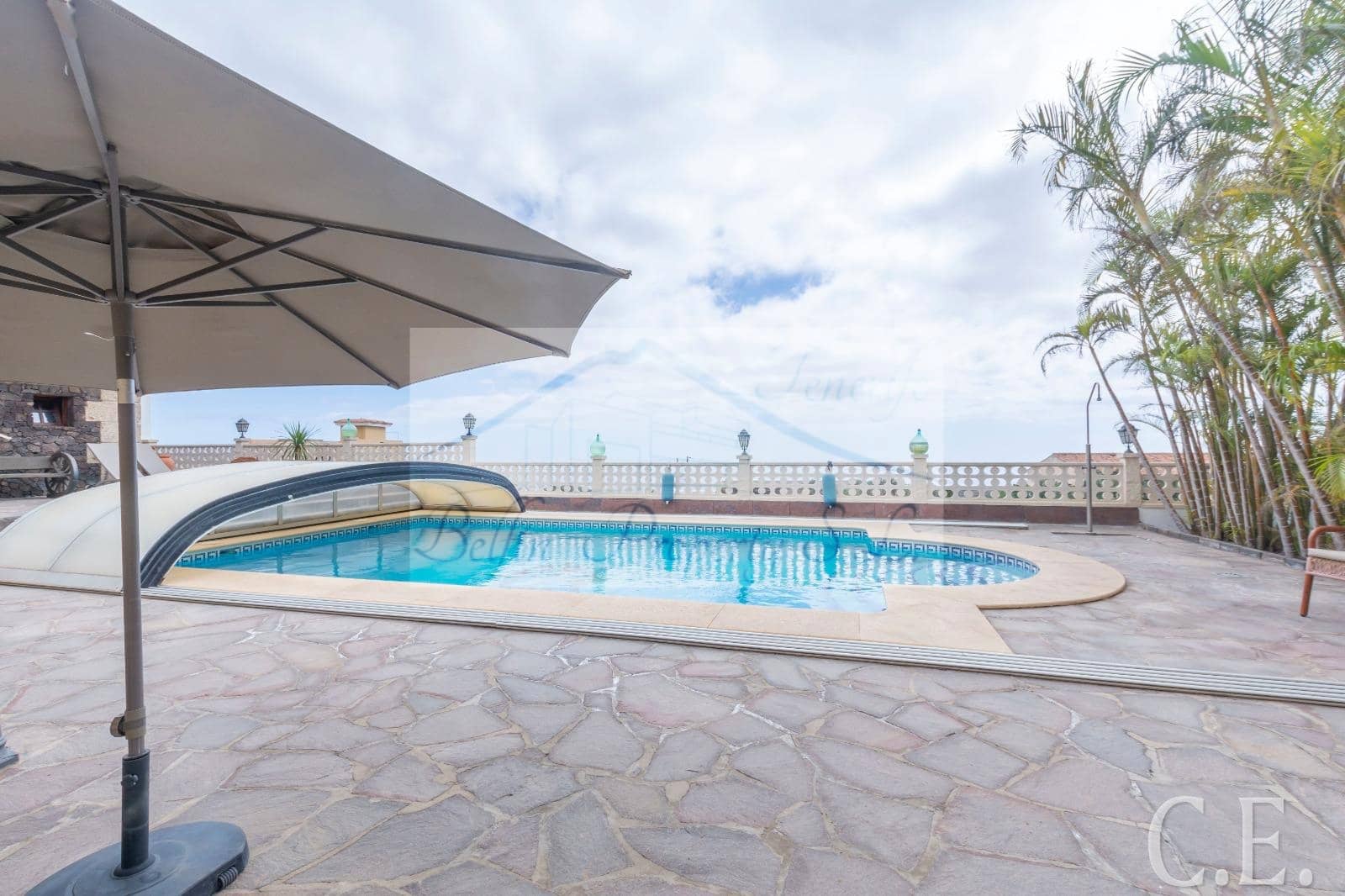 5 soverom Finca/Herregård til salgs i San Miguel de Abona med svømmebasseng - € 895 000 (Ref: 8383966)