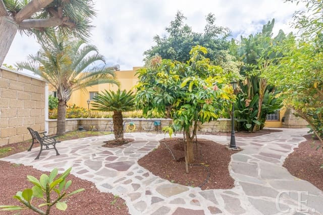 5 Zimmer Finca/Landgut zu verkaufen in San Miguel de Abona mit Pool - 895.000 € (Ref: 8383966)