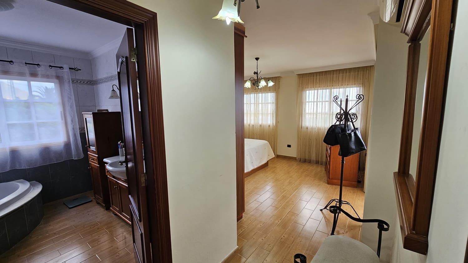 4 soveværelse Villa til salg i San Miguel de Abona med swimmingpool - € 1.280.000 (Ref: 8533124)