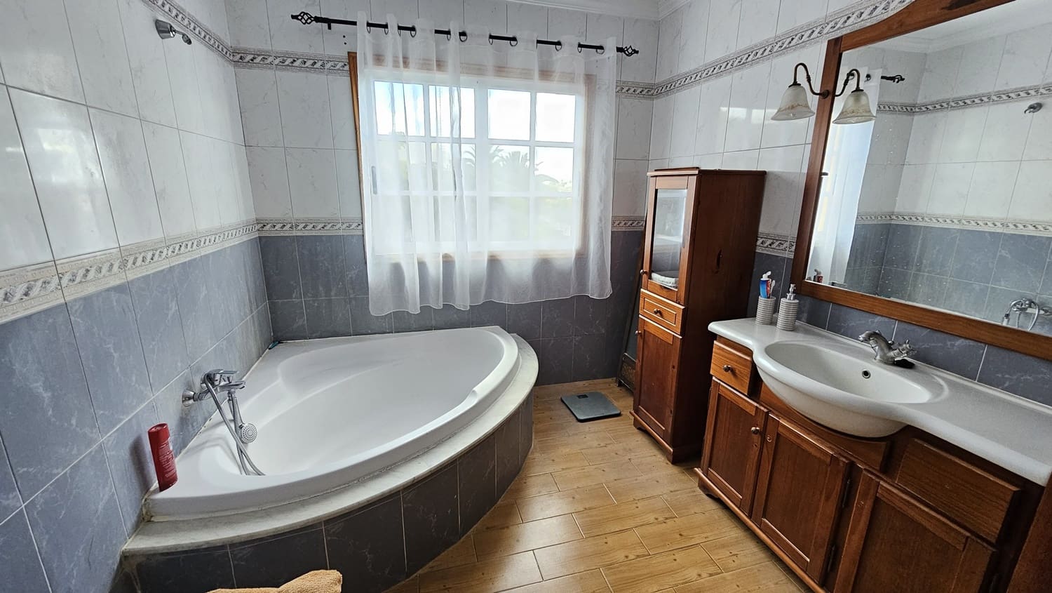 4 soveværelse Villa til salg i San Miguel de Abona med swimmingpool - € 1.280.000 (Ref: 8533124)