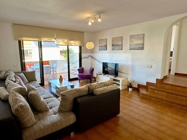 2 slaapkamer Appartement te koop in Puerto Santiago, Santiago del Teide met zwembad - € 450.000 (Ref: 8835798)