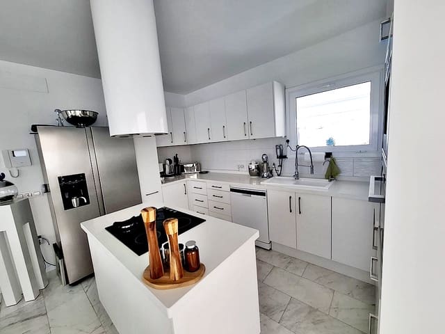 3 sypialnia Willa na sprzedaż w San Eugenio Alto, Adeje - 1 900 000 € (Ref: 9181959)