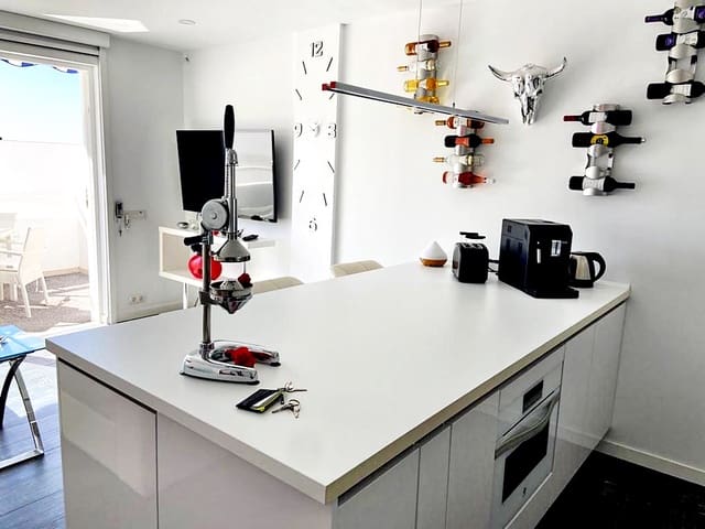 2 sypialnia Apartament na sprzedaż w San Eugenio Alto, Adeje - 442 000 € (Ref: 9800971)