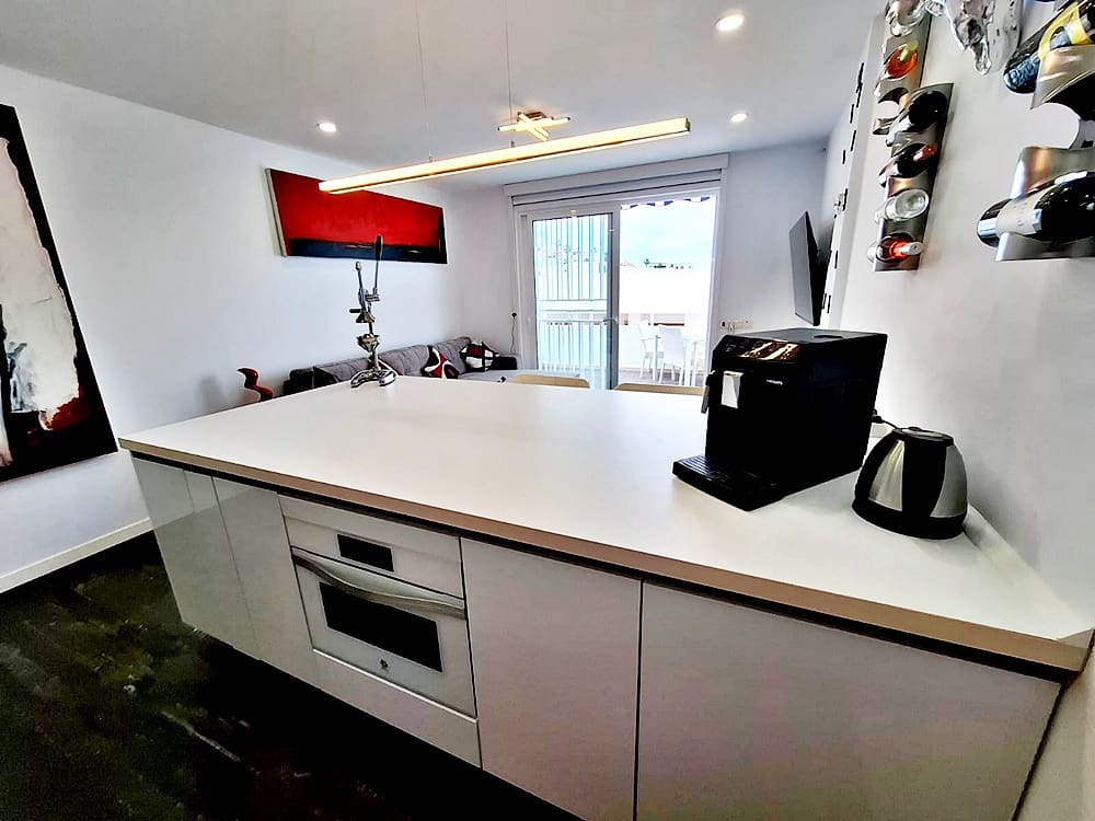 2 soveværelse Lejlighed til salg i Costa Adeje - € 399.000 (Ref: 9800971)
