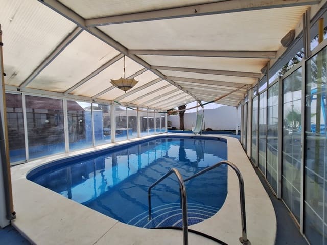 3 bedroom Villa for sale in Granadilla de Abona with pool - € 630,000 (Ref: 10026181)