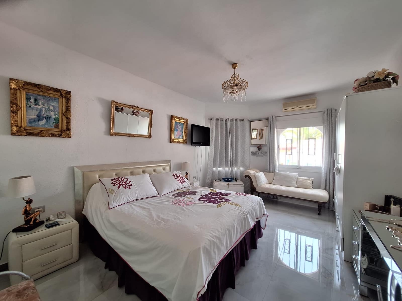 3 bedroom Villa for sale in Granadilla de Abona with pool - € 630,000 (Ref: 10026181)