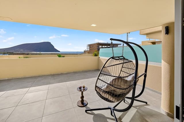 3 sovrum Lägenhet till salu i El Medano, Granadilla de Abona med pool garage - 590 000 € (Ref: 10130969)